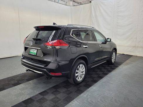 Used 2017 Nissan Rogue SV AWD/4WD image 9