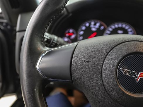 Used 2013 Chevrolet Corvette Base w/ Battery Protection Package image 12