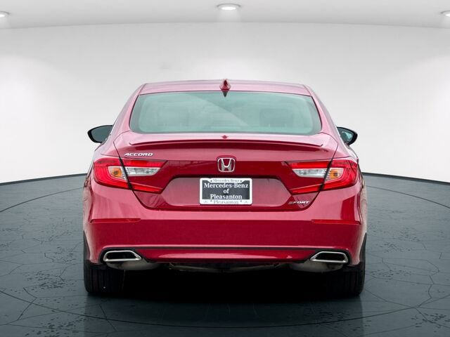 Used 2018 Honda Accord Sport image 5