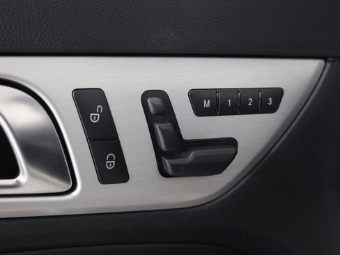 Used 2014 Mercedes-Benz SLK 250 image 20