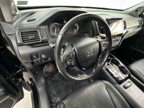 Used 2017 Honda Pilot Elite image 13