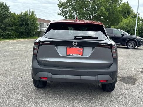 Certified 2025 Nissan Kicks SV FWD image 6