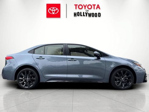 New 2026 Toyota Corolla SE FWD image 3