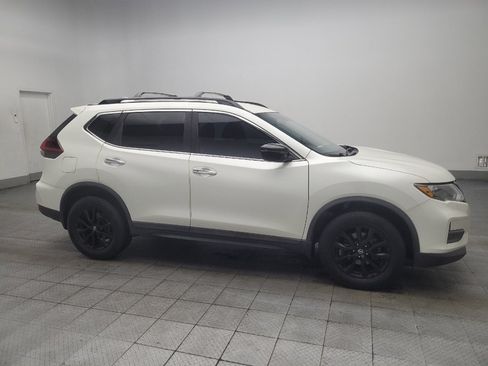 Used 2018 Nissan Rogue SV AWD/4WD image 11
