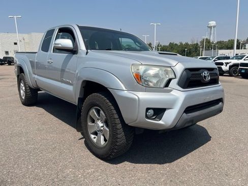 Used 2013 Toyota Tacoma 4x4 Access Cab V6 w/ TRD Sport Pkg image 7