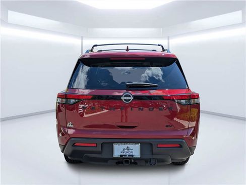 Used 2024 Nissan Pathfinder SV w/ SV Premium Package FWD image 7