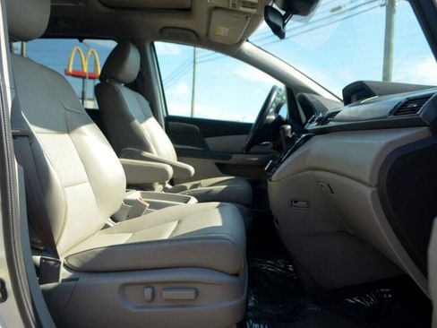 Used 2014 Honda Odyssey EX-L image 18