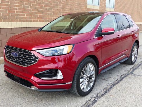 Used 2024 Ford Edge Titanium w/ Titanium Elite Package image 9