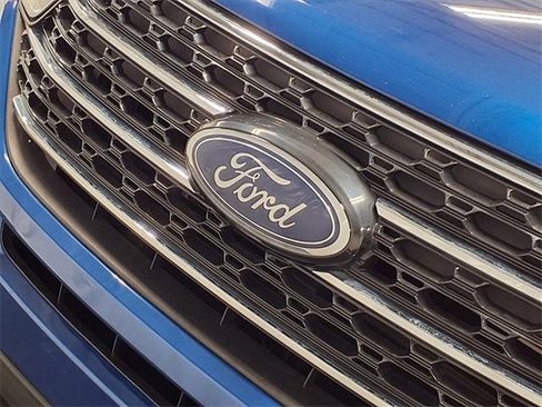 Certified 2023 Ford Explorer XLT w/ Equipment Group 202A image 34