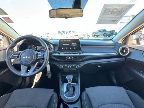 Used 2023 Kia Forte LXS image 14