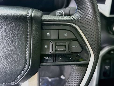 Used 2024 Toyota Tundra Platinum AWD/4WD image 23