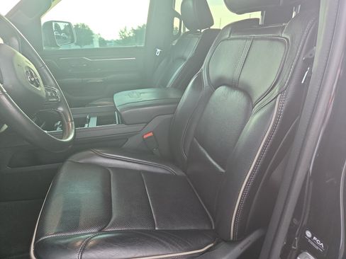 Used 2024 RAM 1500 Limited AWD/4WD image 2