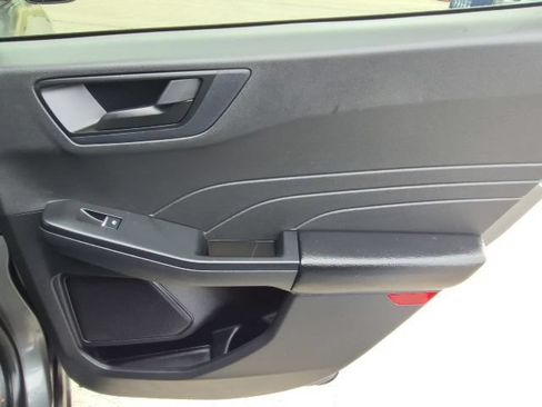 Used 2024 Ford Escape Active AWD/4WD image 14