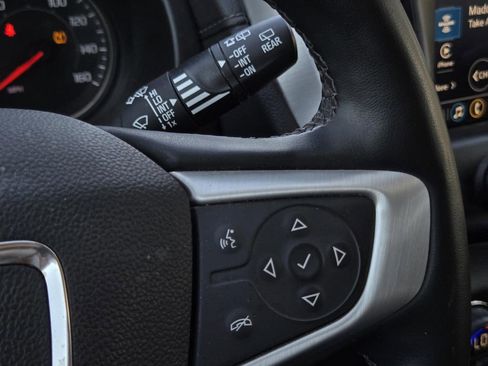 Used 2024 GMC Terrain SLT image 26