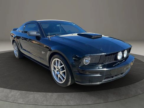Used 2008 Ford Mustang GT Premium image 3