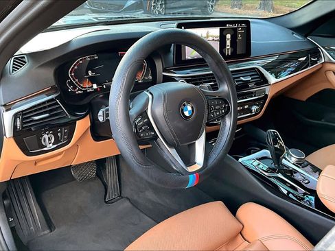 Certified 2023 BMW 530i image 16