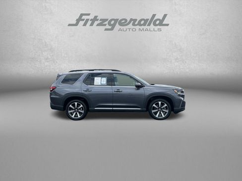 Used 2023 Honda Pilot Elite image 8
