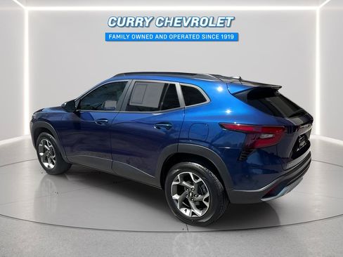 Used 2024 Chevrolet Trax LT FWD image 10