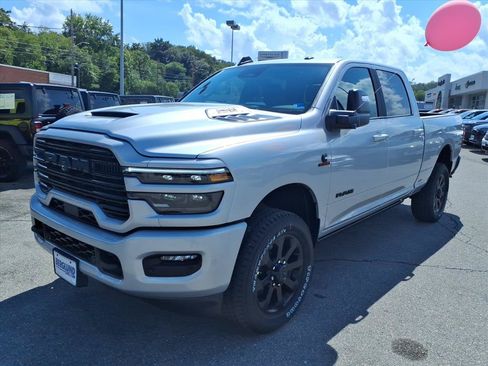 New 2026 RAM 2500 Laramie AWD/4WD image 8