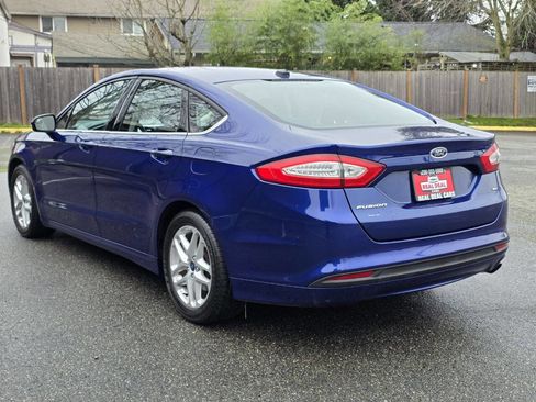 Used 2014 Ford Fusion SE image 4