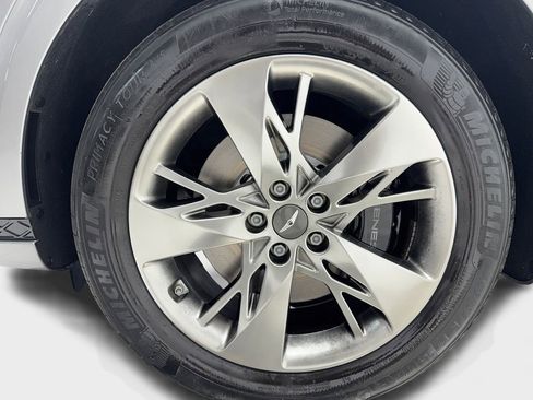 Used 2022 Genesis GV70 3.5T Sport image 60