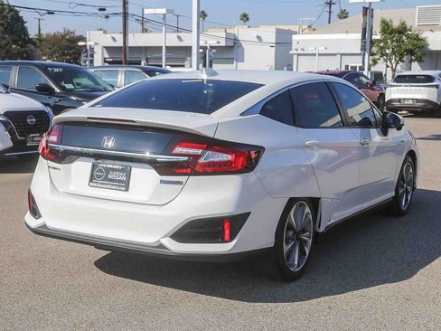 Used 2018 Honda Clarity Plug-In Hybrid image 8