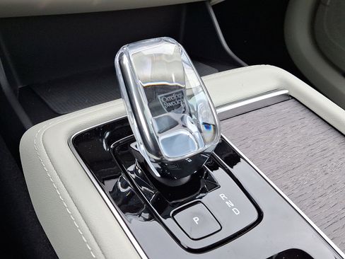 New 2026 Volvo XC90 B6 Ultra w/ Protection Package image 10