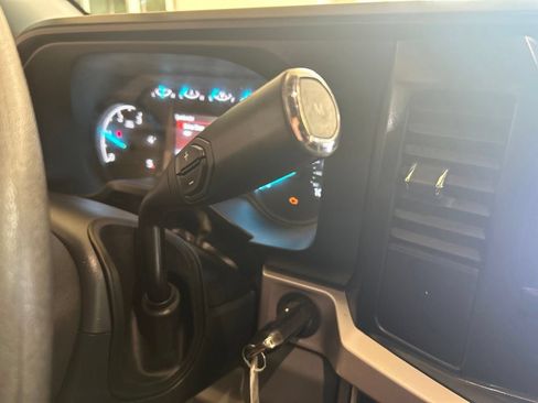 Used 2024 Ford F350 XLT AWD/4WD image 9