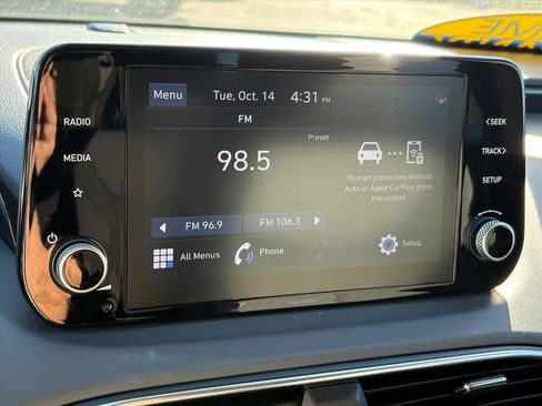 Used 2022 Hyundai Santa Fe SEL image 15