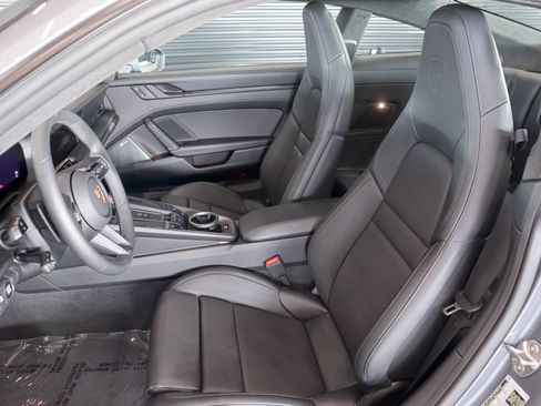 Used 2025 Porsche 911 Carrera 4 GTS image 5