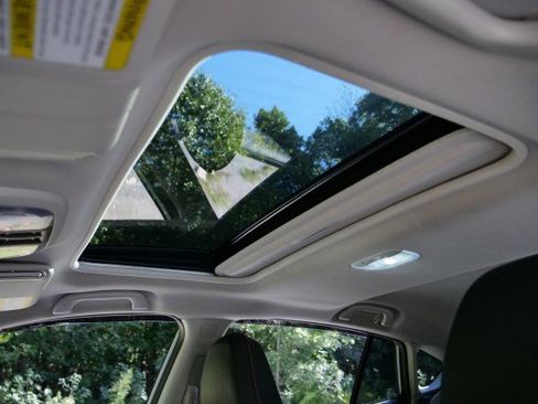 Used 2023 Subaru Crosstrek 2.5i Limited image 11