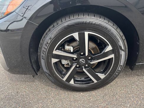 Used 2025 Nissan Sentra SV FWD image 29