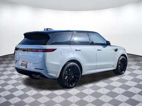 New 2026 Land Rover Range Rover Sport Dynamic SE AWD/4WD image 5