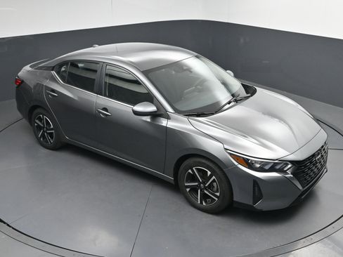 Certified 2024 Nissan Sentra SV image 28