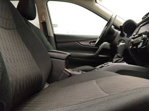 Used 2019 Nissan Rogue S w/ Special Edition Package FWD image 21