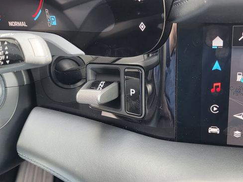 Certified 2025 Porsche Taycan image 22