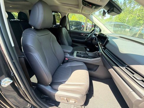 New 2026 Kia Carnival SX w/ SX Dark Edition Package FWD image 26