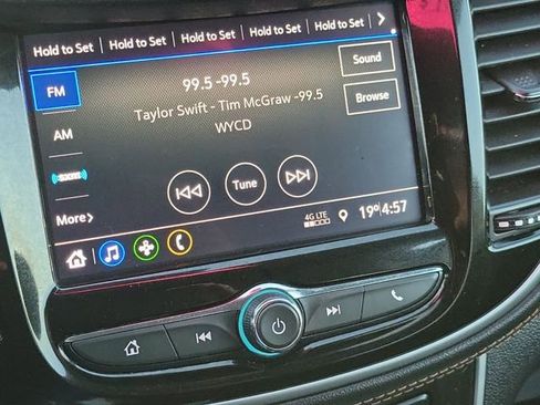 Used 2021 Chevrolet Trax LT w/ Driver Confidence Package image 19