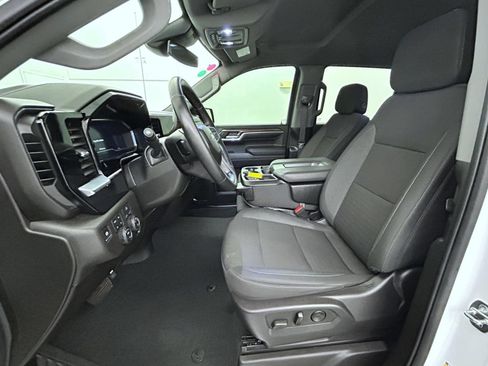 Used 2024 Chevrolet Silverado 1500 LT AWD/4WD image 10