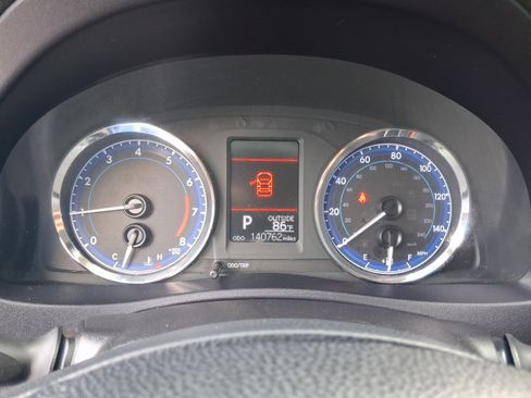 Used 2017 Toyota Corolla LE FWD image 14