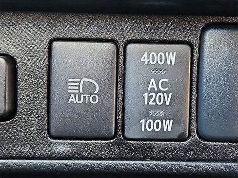 Used 2022 Toyota Tacoma TRD Off-Road image 22