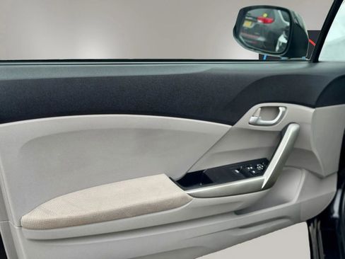 Used 2012 Honda Civic LX image 9