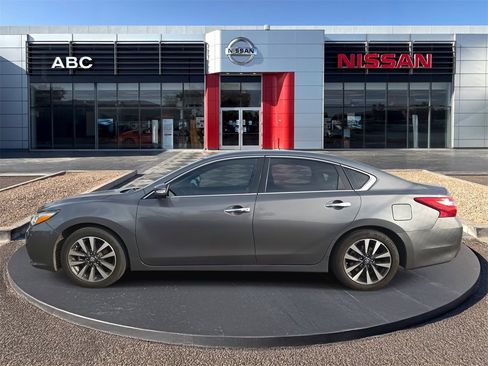 Used 2017 Nissan Altima 2.5 SL image 6