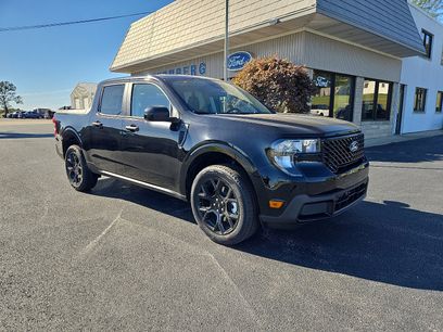 New 2025 Ford Maverick XLT w/ Black Appearance Package