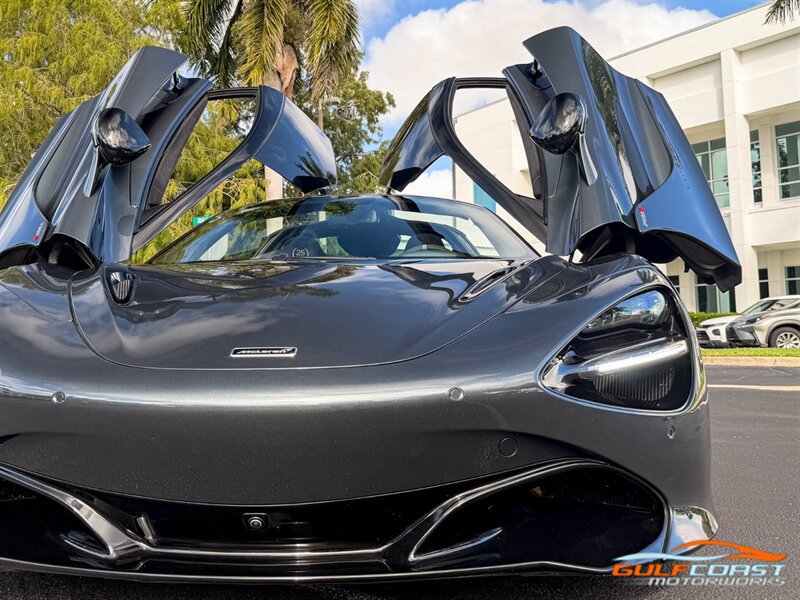 Used 2021 McLaren 720S Performance RWD image 5