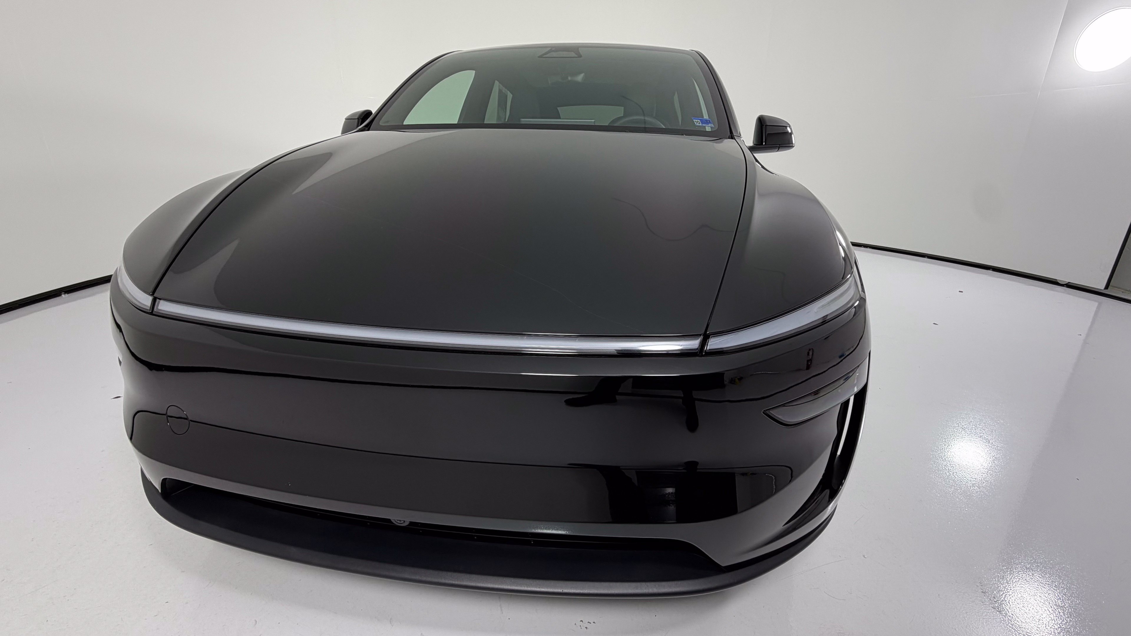 Used 2026 Tesla Model Y Long Range RWD image 3