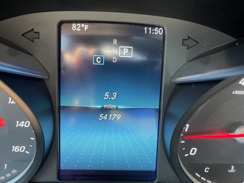 Used 2019 Mercedes-Benz C 300 4MATIC Sedan image 11