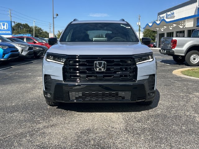 New 2026 Honda Pilot Black Edition image 9