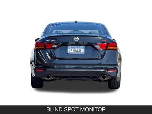 Used 2024 Nissan Altima 2.5 SR FWD image 7