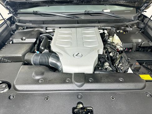 Used 2022 Lexus GX 460 Luxury w/ Accessory Package AWD/4WD image 38